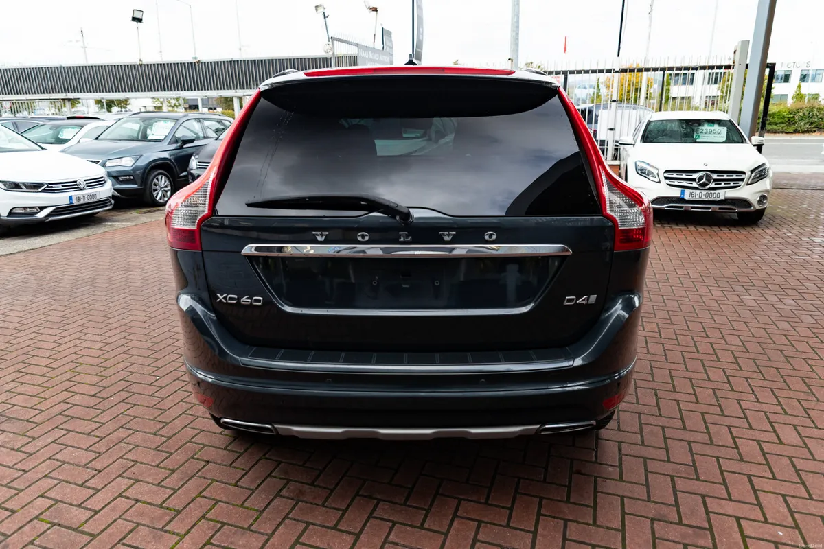 Volvo XC60 2.0DS SE LUXURY EDITION 5DR ESATE PANRO - Image 4