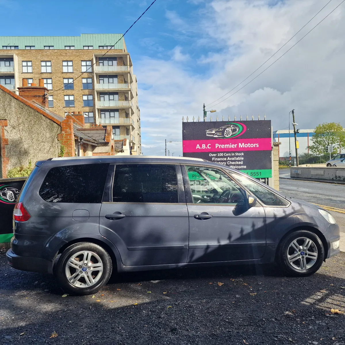 Ford Galaxy 2011 2.0TDCi 115 PS - Image 3