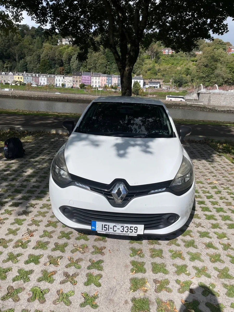 Renault Clio 2015 - Image 2