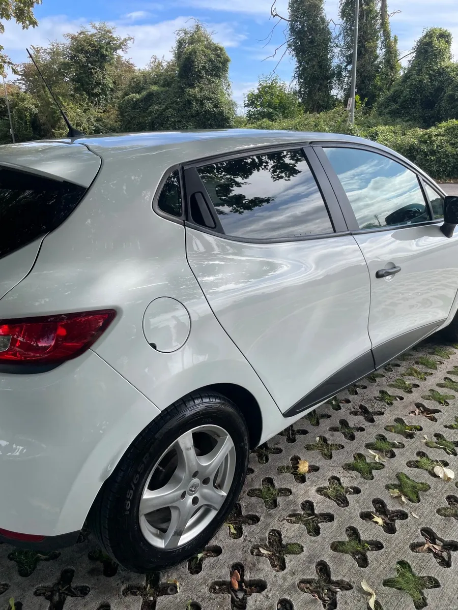 Renault Clio 2015 - Image 3
