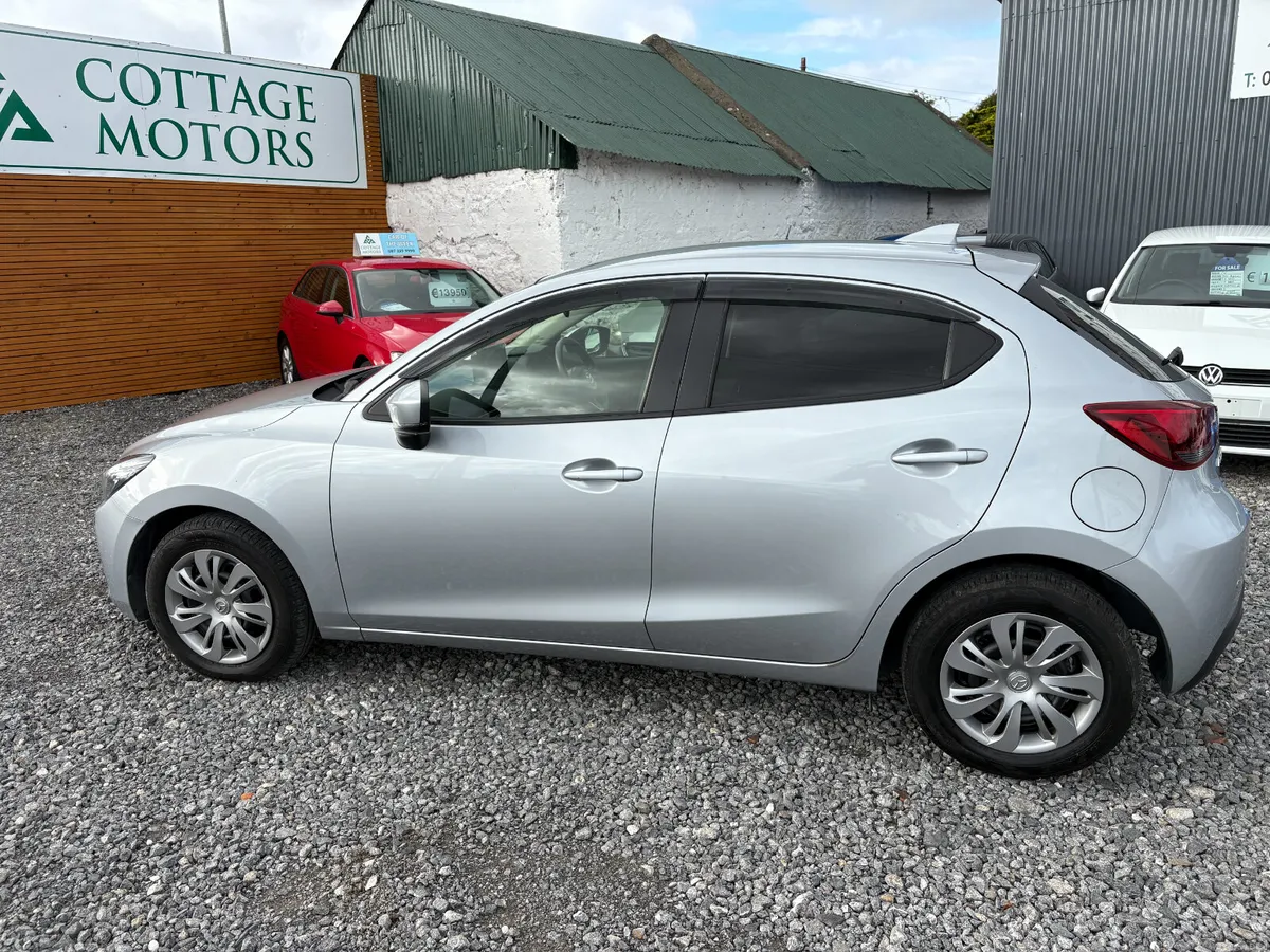 Mazda Demio - Image 3