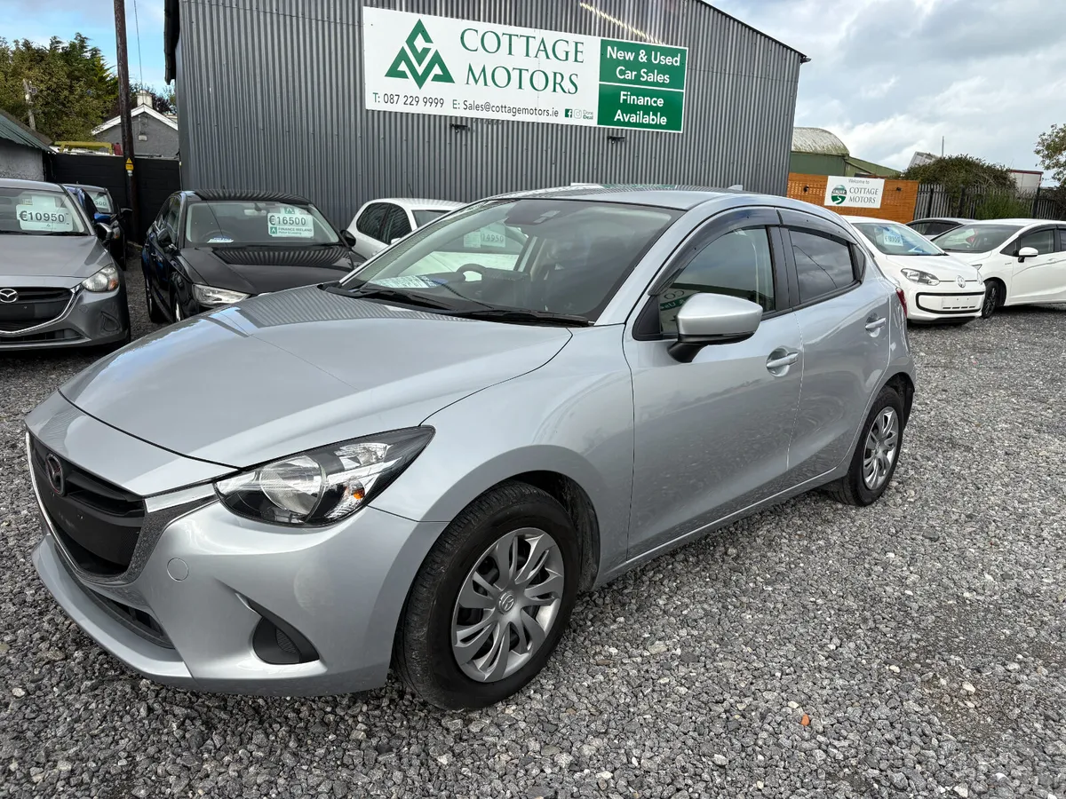 Mazda Demio - Image 2