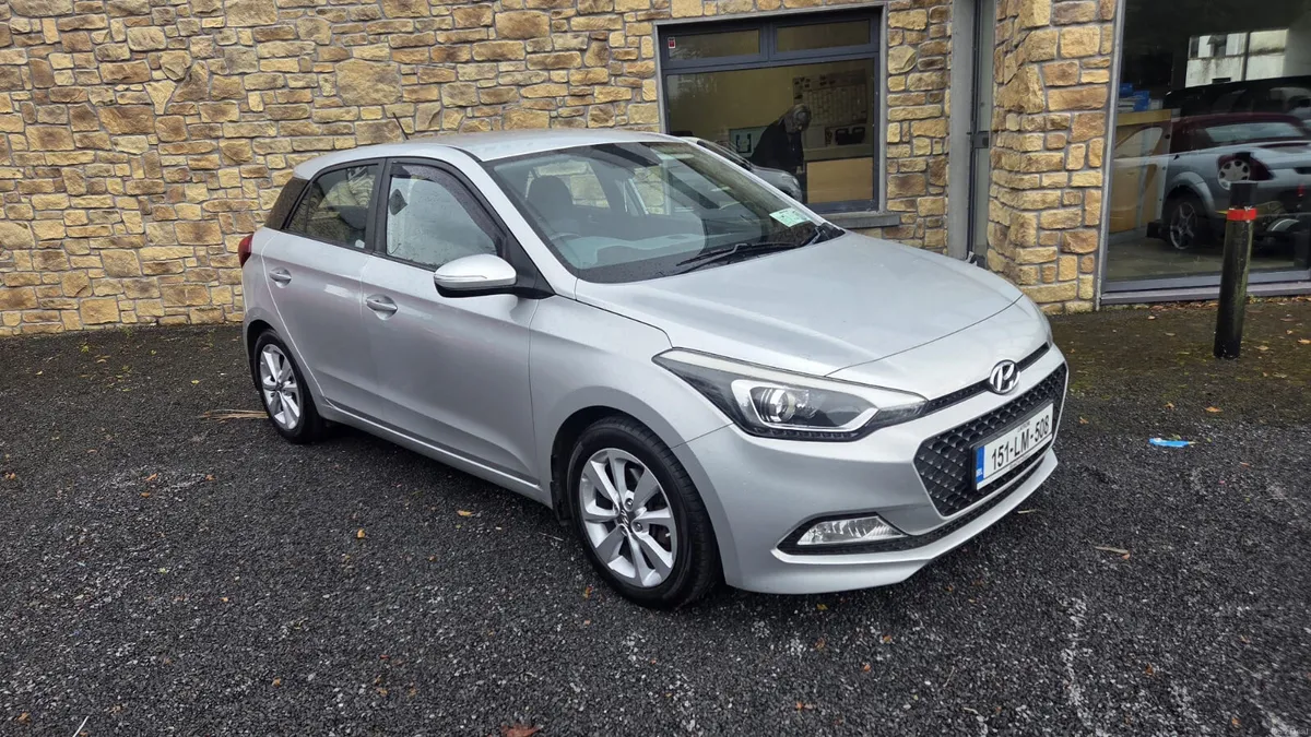 Hyundai i20 - LIKE NEW - FINANCE AVAILABLE - Image 1