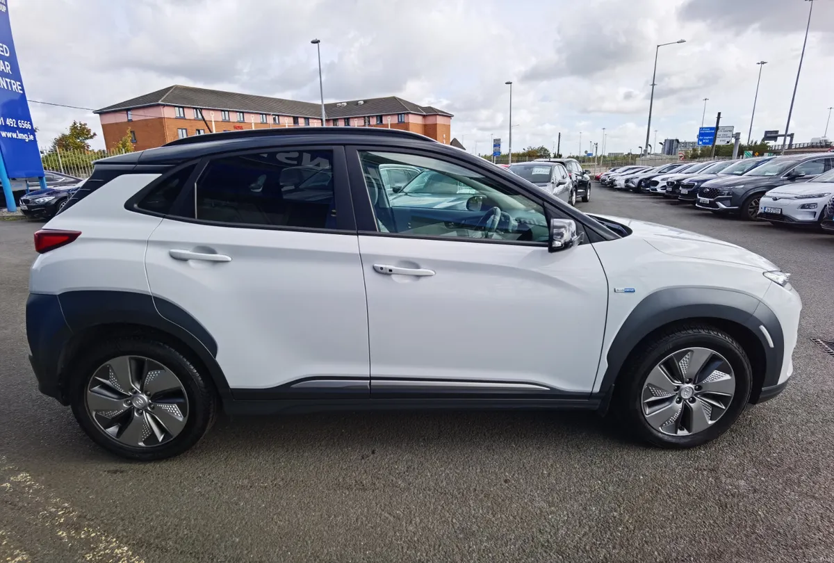 HYUNDAI KONA 64KWH KAUAI EV - Image 4