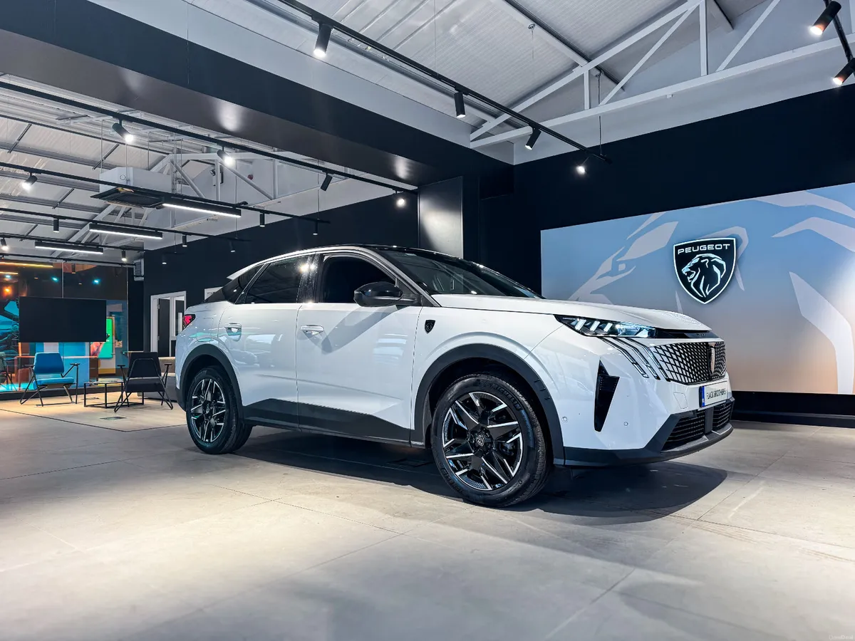 2025 Peugeot 3008 GT 1.2 MHEV 136 E-DCT6 - Image 1