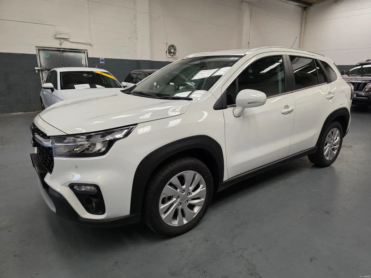 Suzuki S-Cross Motion Mild Hybrid Manual - Image 3