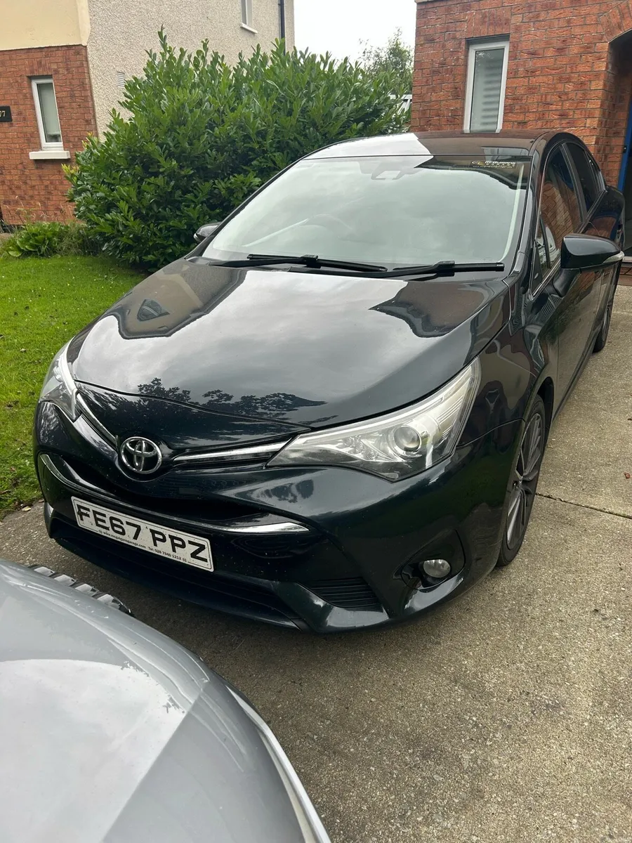 Toyota Avensis 2.0 D-4D Design Euro 6 (s/s) 4dr - Image 1