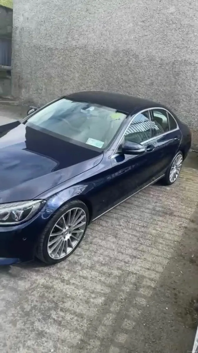 Mercedes-Benz C-Class 2017 - Image 4