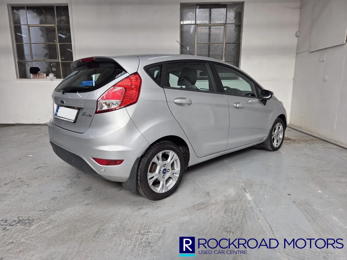 Ford FiestaZetec 1.25,  2016 - Image 3