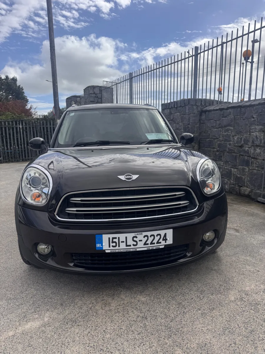 Mini Cooper 2.0 2015 - Image 1
