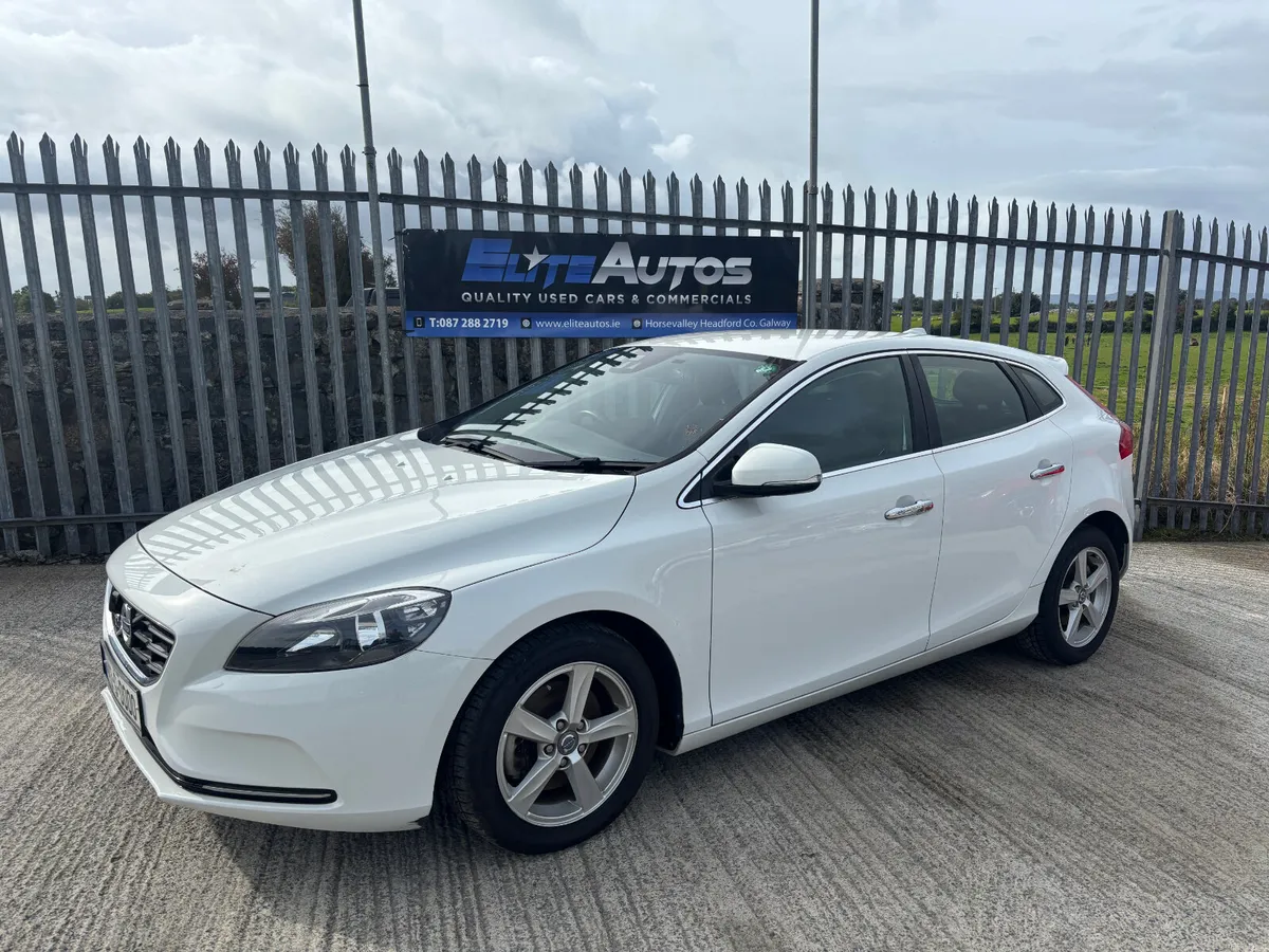 Volvo V 40 T4 1.6 Automatic 2014 - Image 1