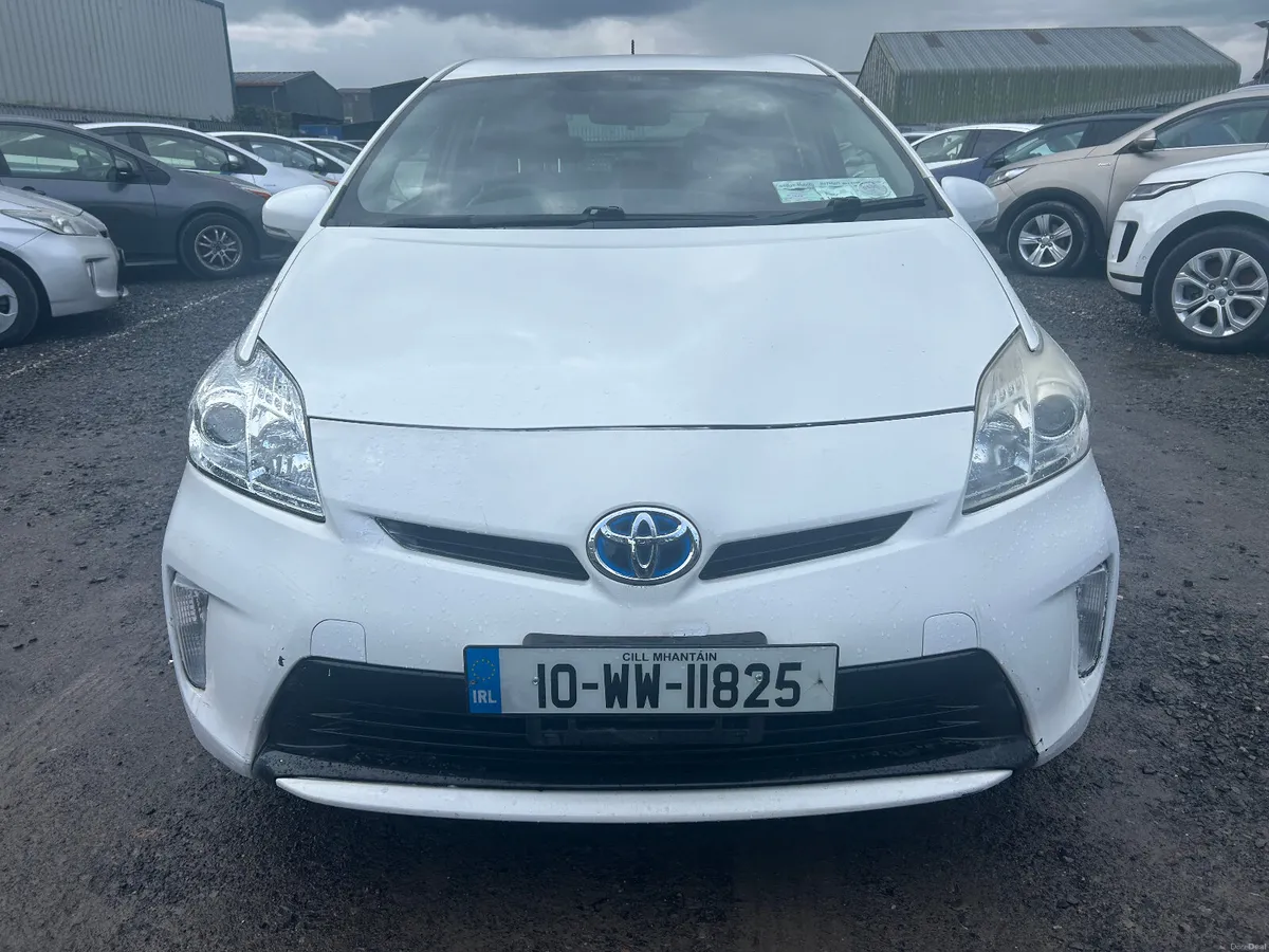 Toyota Prius 2010 AUTOMATIC HYBRID - Image 3