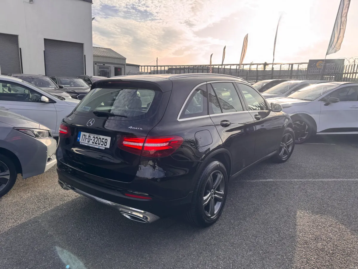 17 Mercedes-Benz GLC Automatic - Image 6