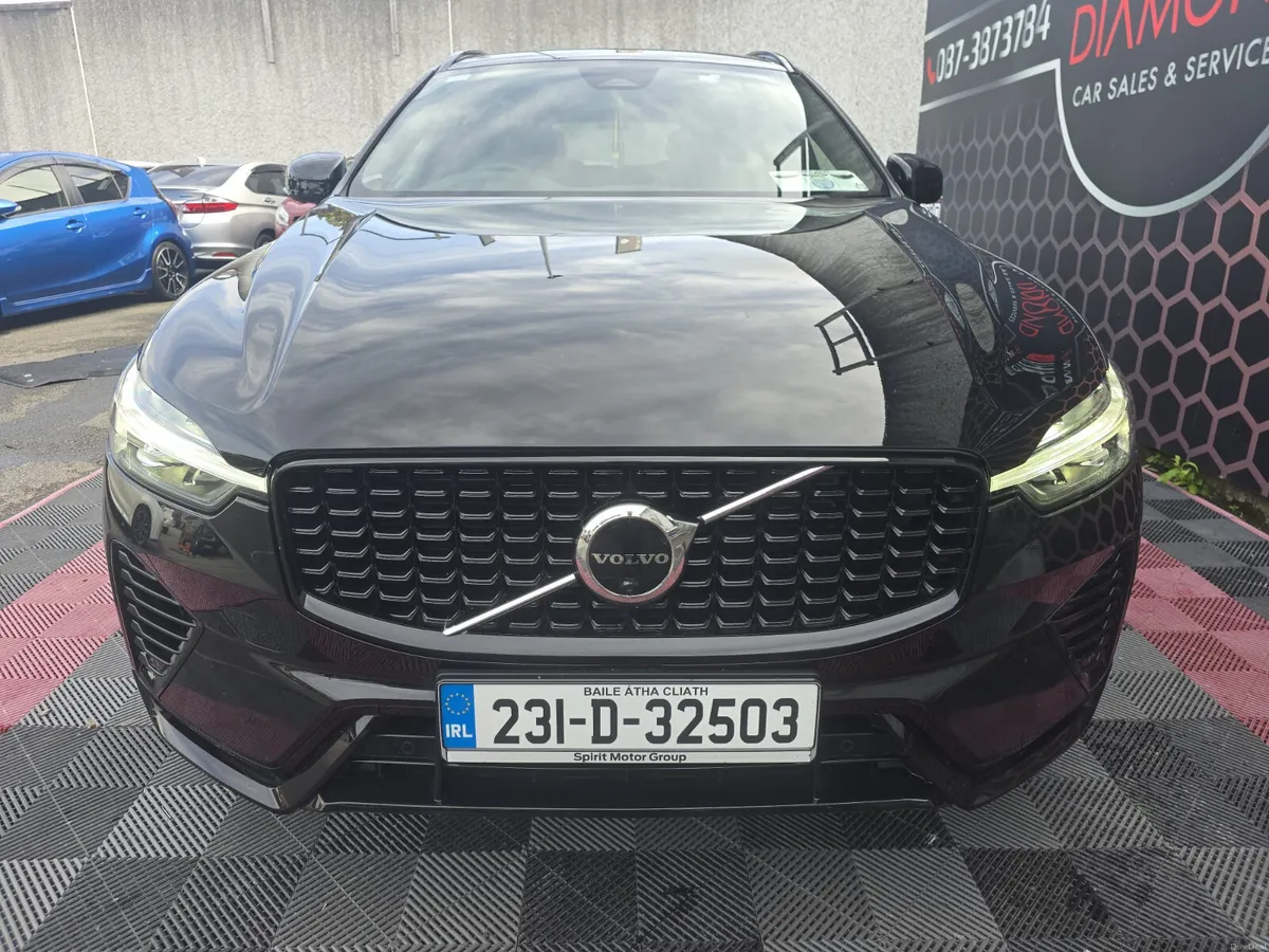 2023 VOLVO XC60 T6 PHEV PLUS DARK - Image 2