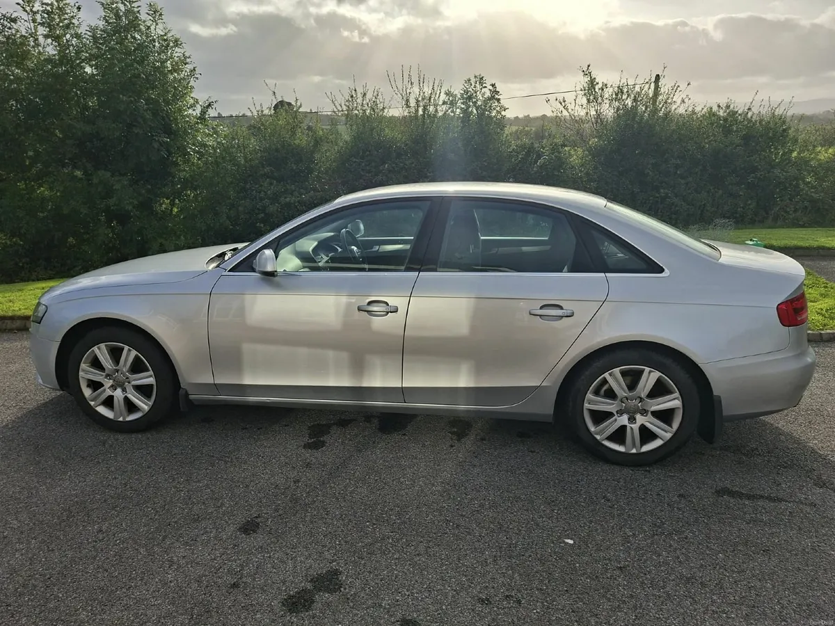 Audi A4 2011 - Image 1