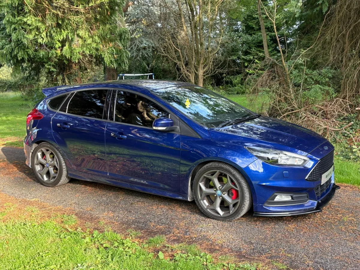 152 Ford Focus ST 2.0L, NCT to March 2027! - Image 5