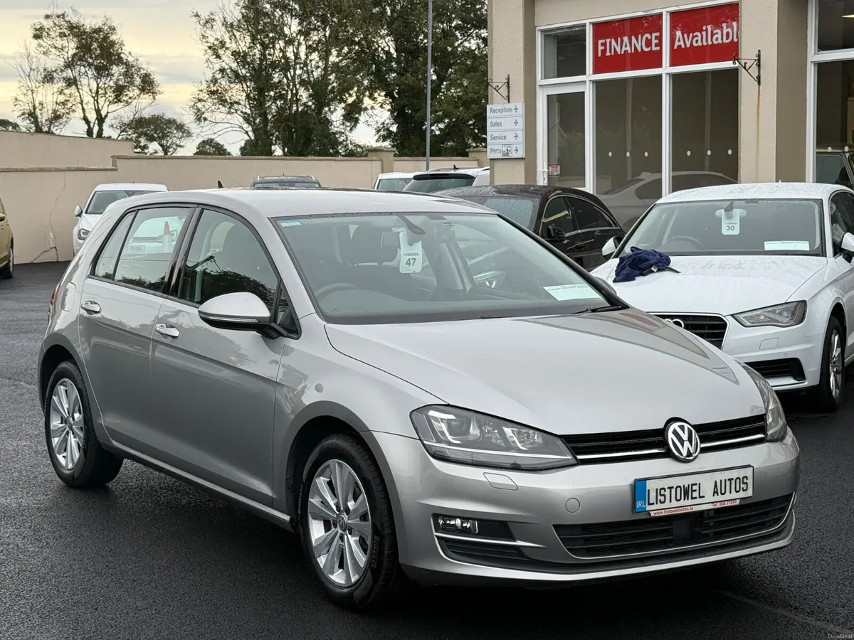 LOW MILEAGE -141 VW GOLF COMFORTLINE 1.2 AUTOMATIC - Image 4