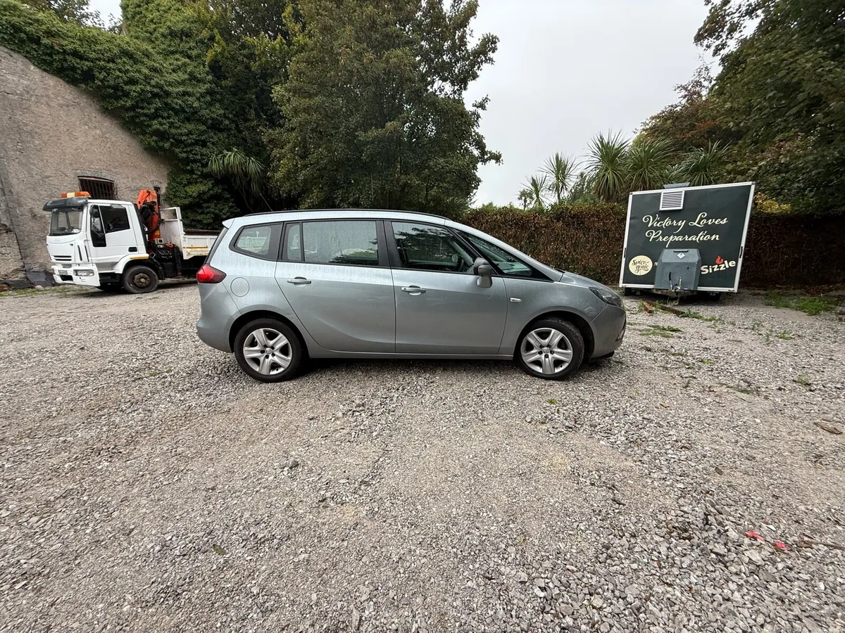Zafira 151 nct 08/26 low mill94000 / 7 seater - Image 4
