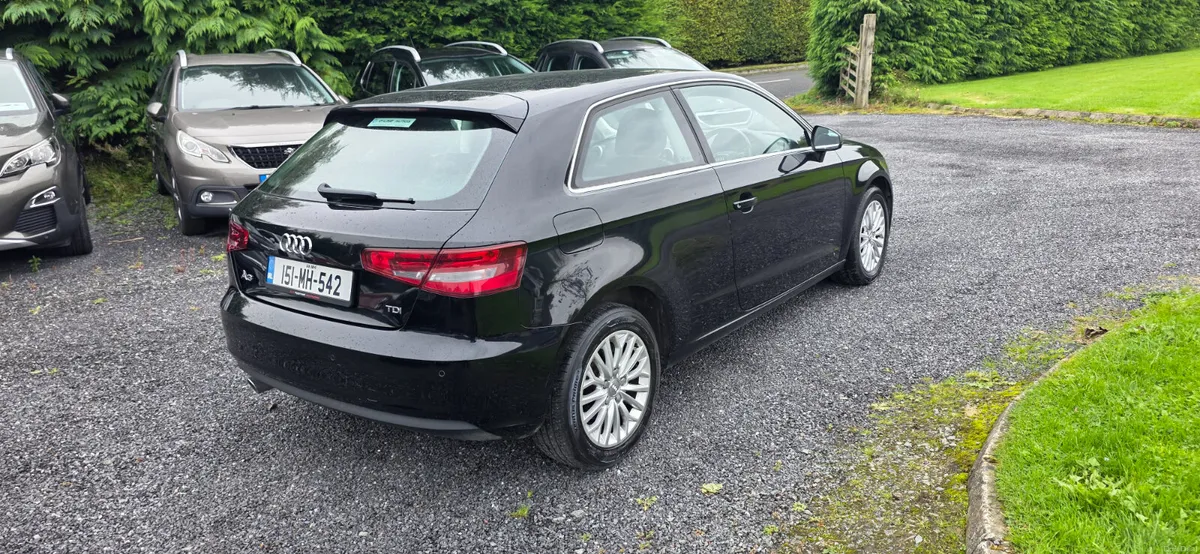 Audi A3 1.6d semi leather seats - Image 3