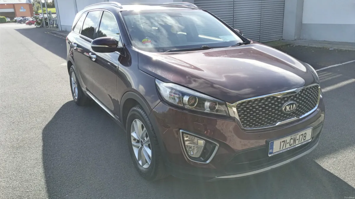 KIA SORENTO / 2017 / 2.2 DIESEL / 7 SEATER /MANUAL - Image 3