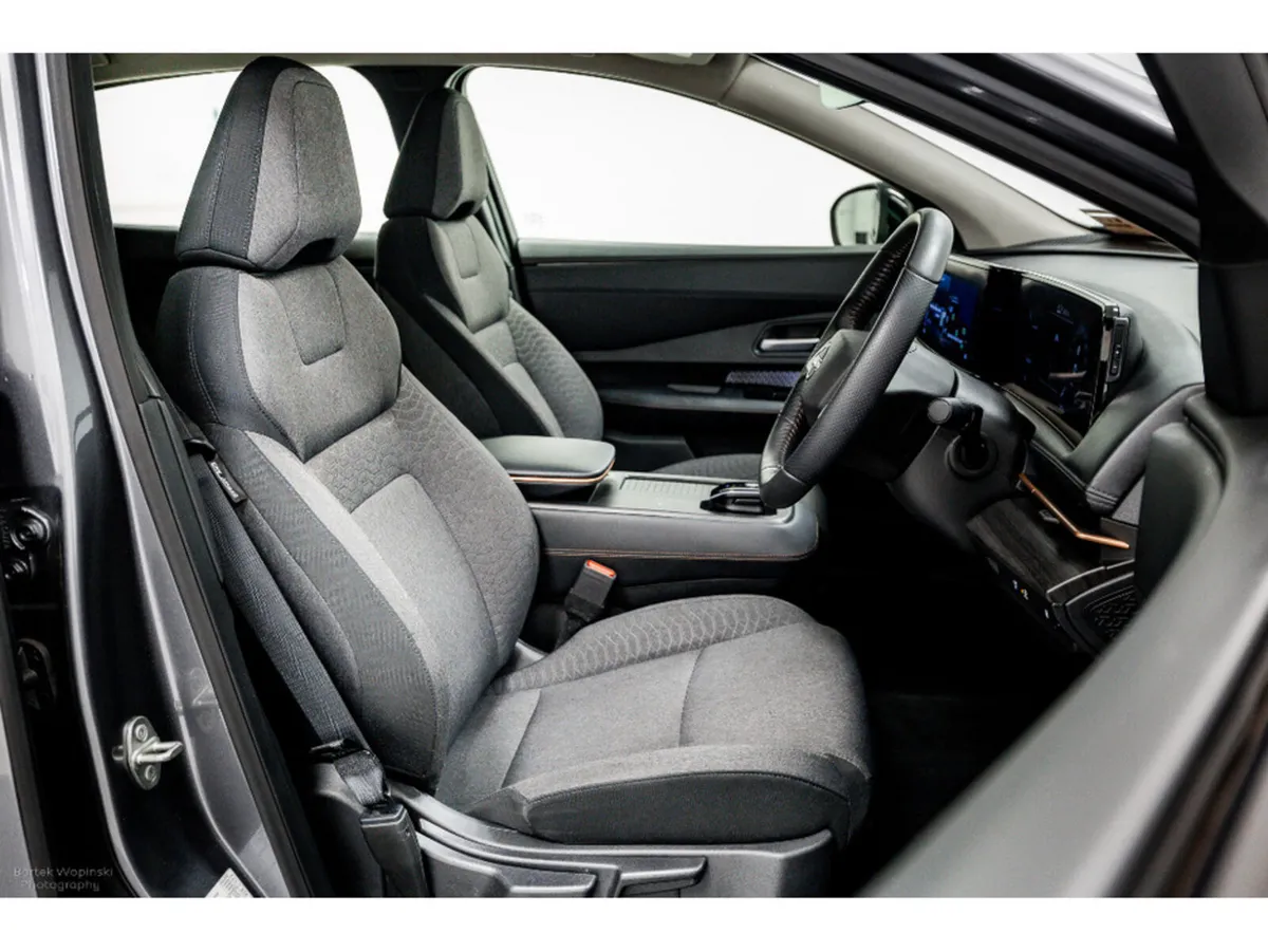 Nissan Ariya ENGAGE 87kWh Auto 215HP - Image 3