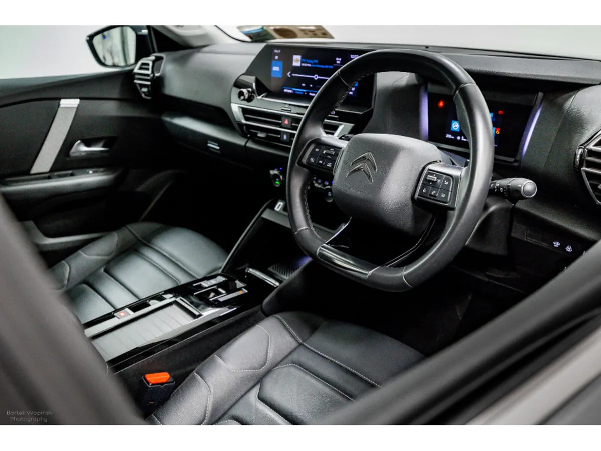 Citroen C4 Flair Pack 1.5 Diesel Auto 130HP - Image 2