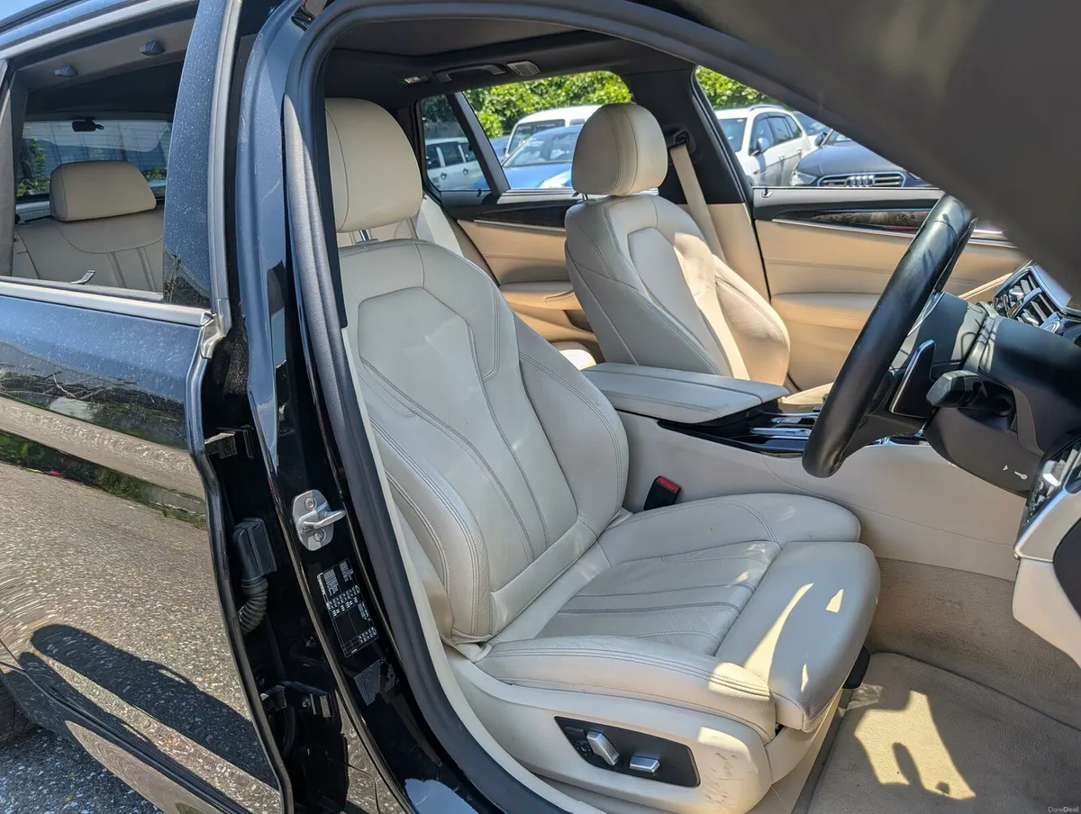 BMW 530i M Sport Touring 2019 - Image 5