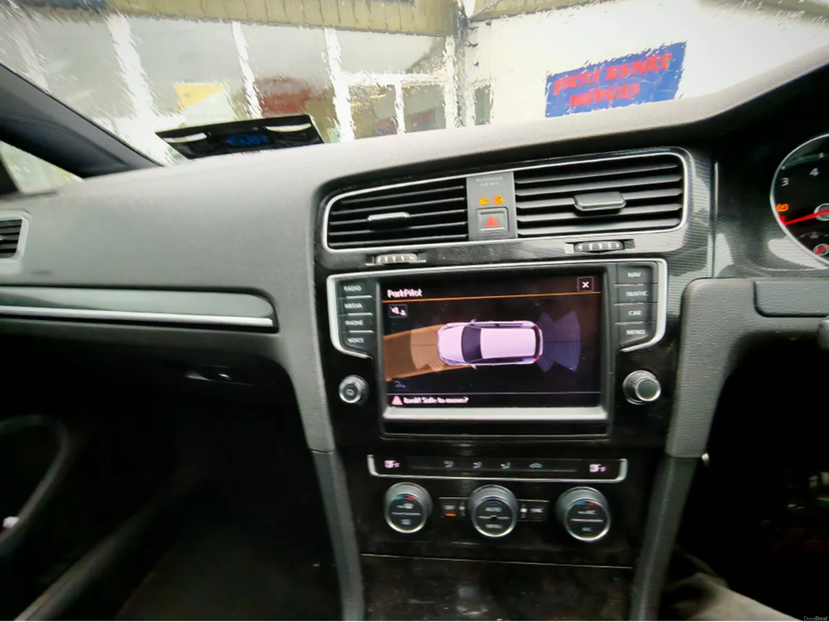 VOLKSWAGEN GOLF GTI ABA-AUCHH 5DR AUTO - Image 2