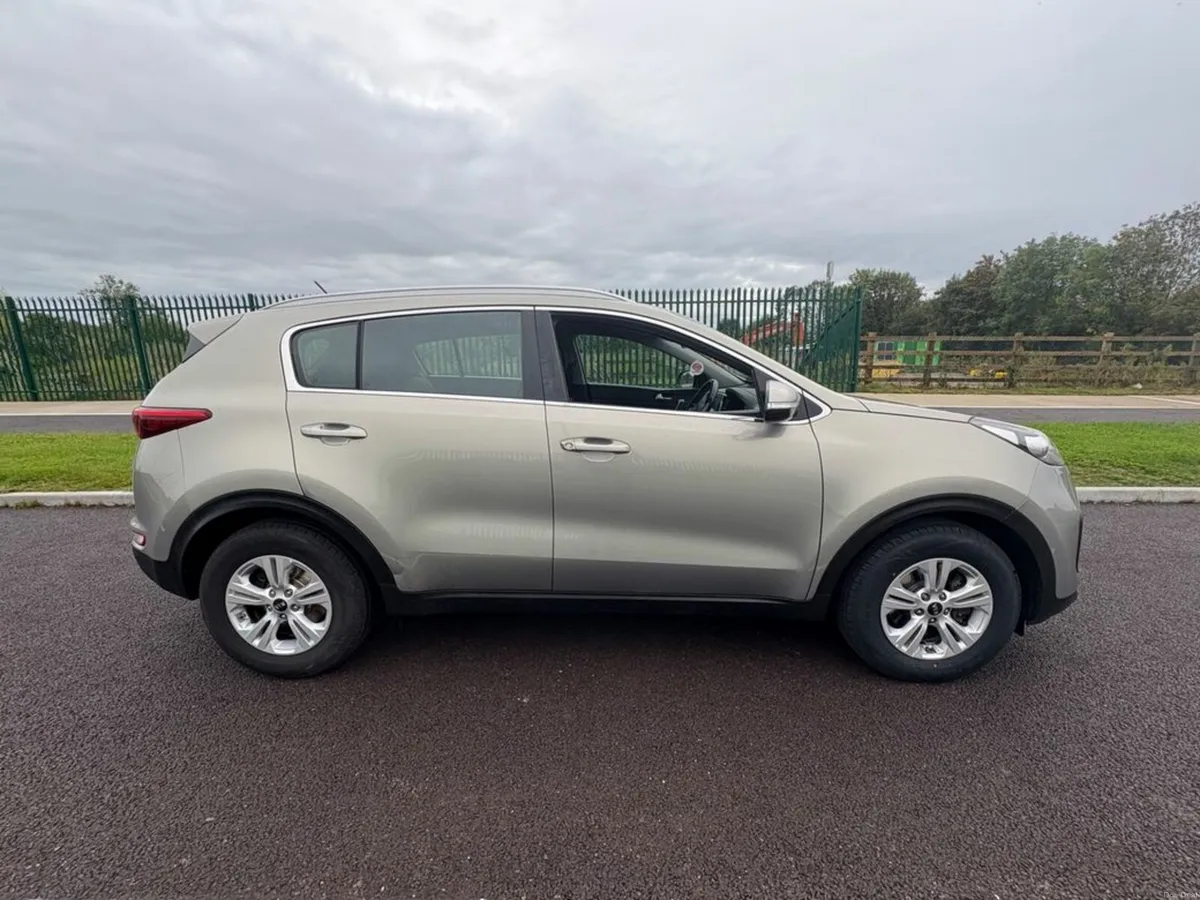 Kia Sportage 1.7D Sportage, Bluetooth, Multi-Funct - Image 3