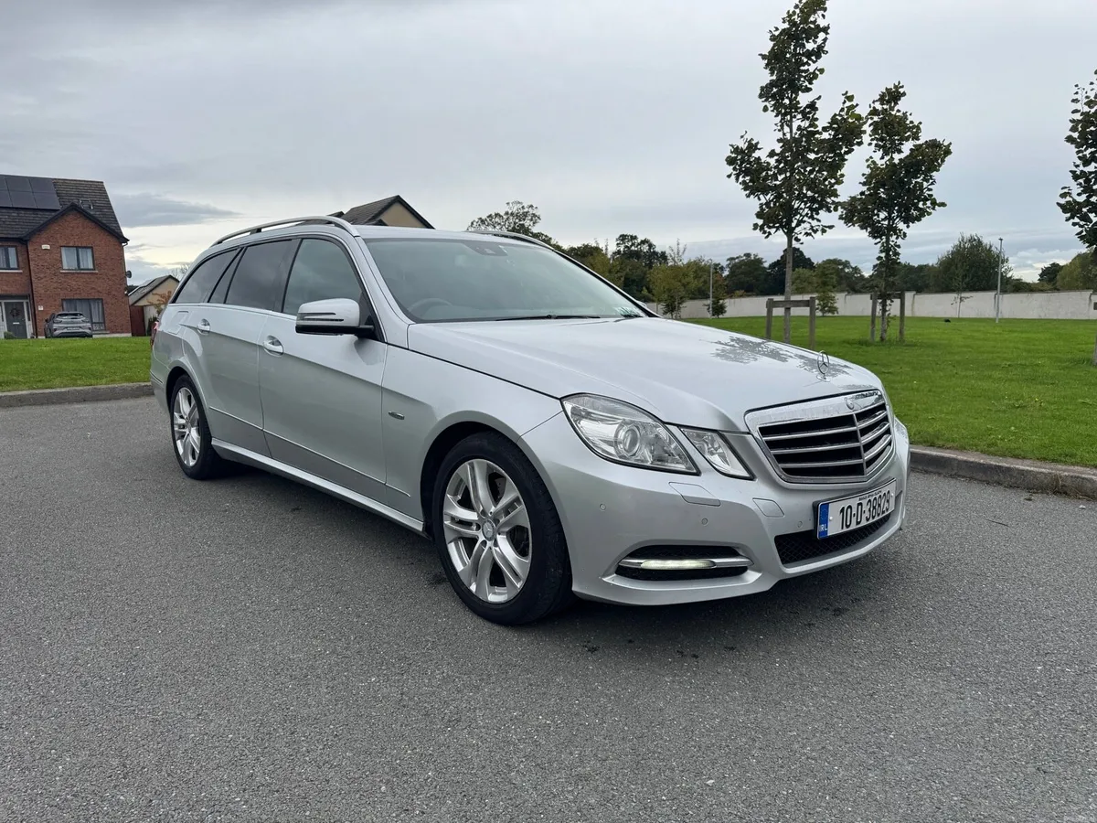 Mercedes-Benz E250 Avantgarde Estate - Image 2
