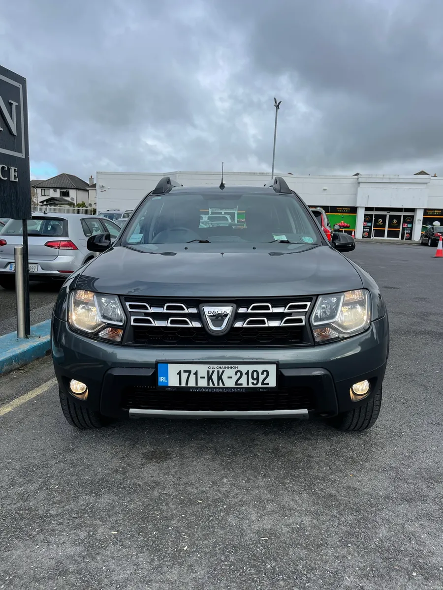 2017 Dacia Duster 1.5 DCi SE Summit. Low Mileage - Image 3
