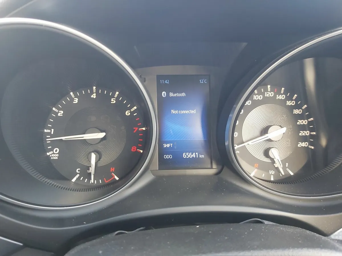 Toyota Avensis 1.6 Petrol – For Sale - Image 2