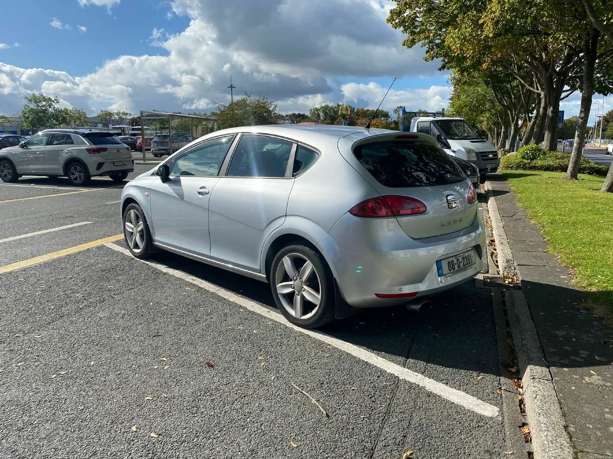 SEAT Leon 2008 - Image 2