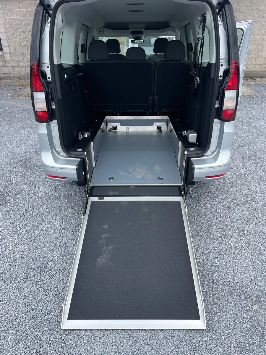 Wheelchair Accessible Cars - Image 2