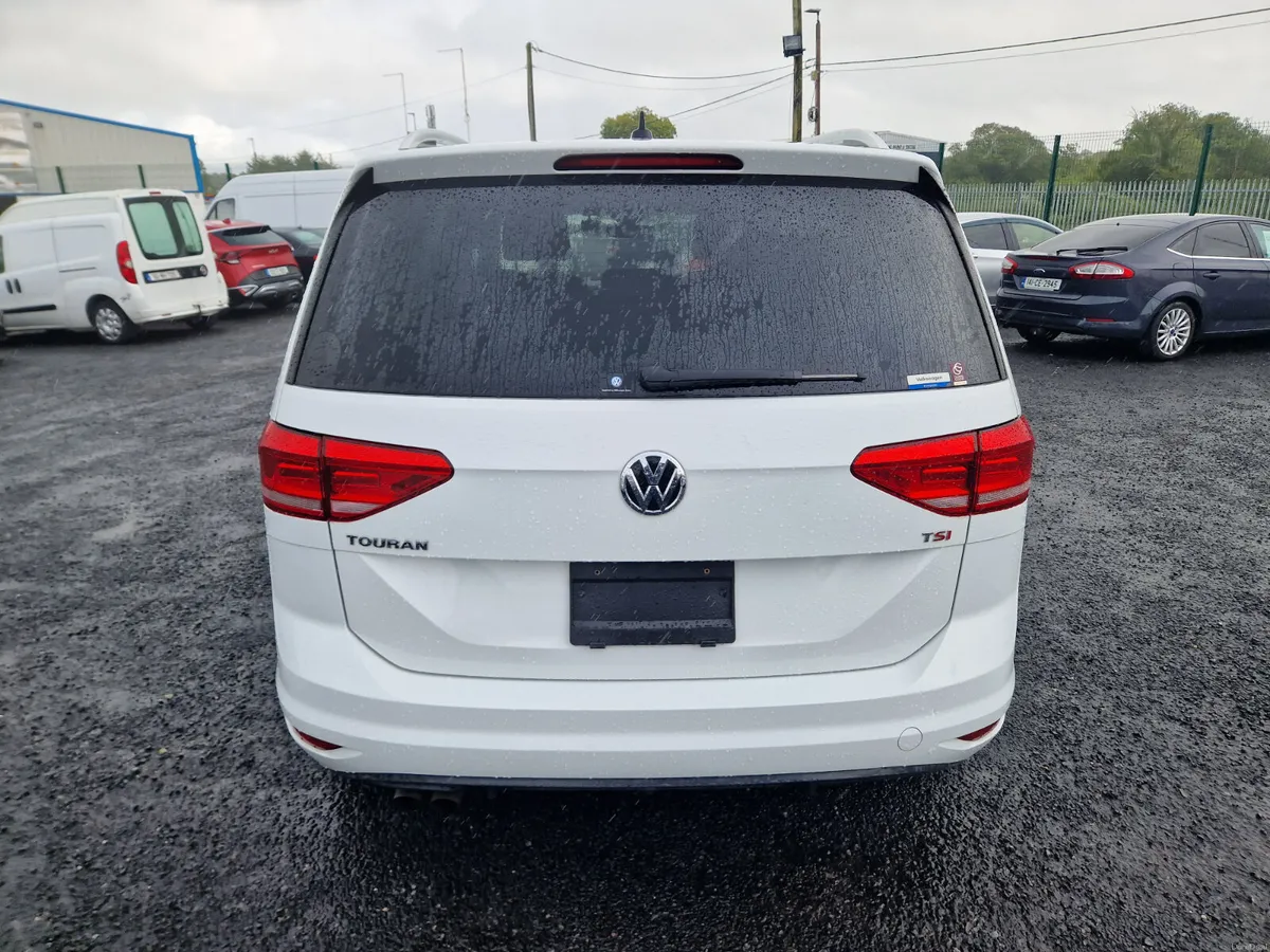 172 VW Touran 1.4 TSI Comfortline Auto - Image 4