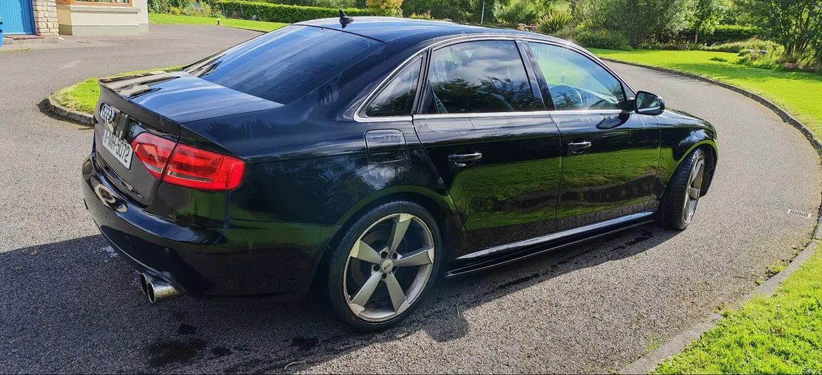 AUDI A4 2.0 TDI TECHNIK 136PS 4DR - Image 2