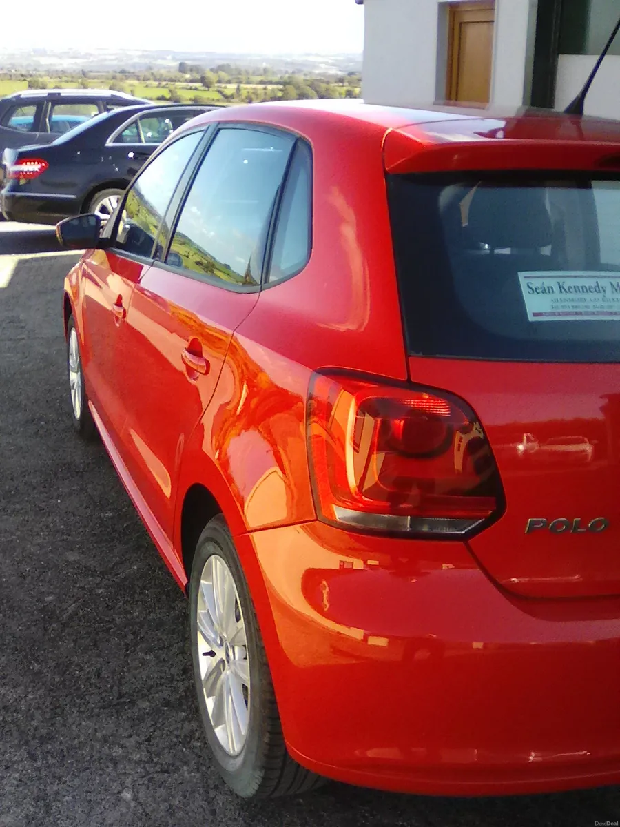 Volkswagen Polo 2014 - Image 2