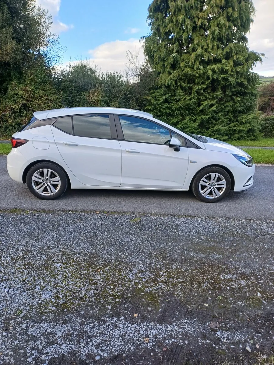 Vauxhall Astra 2018 - Image 1