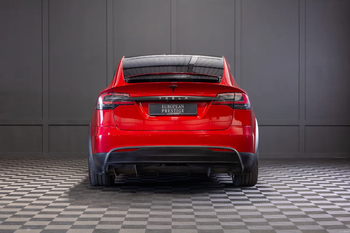 192 Tesla Model X 100d Long Range 7 Seater - Image 4