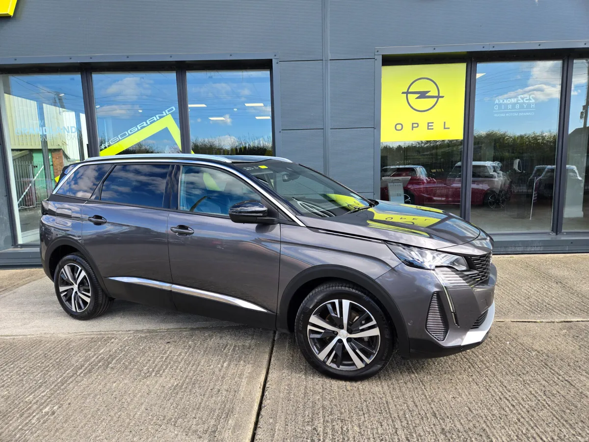 Peugeot 5008 ALLURE 1.5 BLUE HDI AUTO 7 SEAT - Image 1