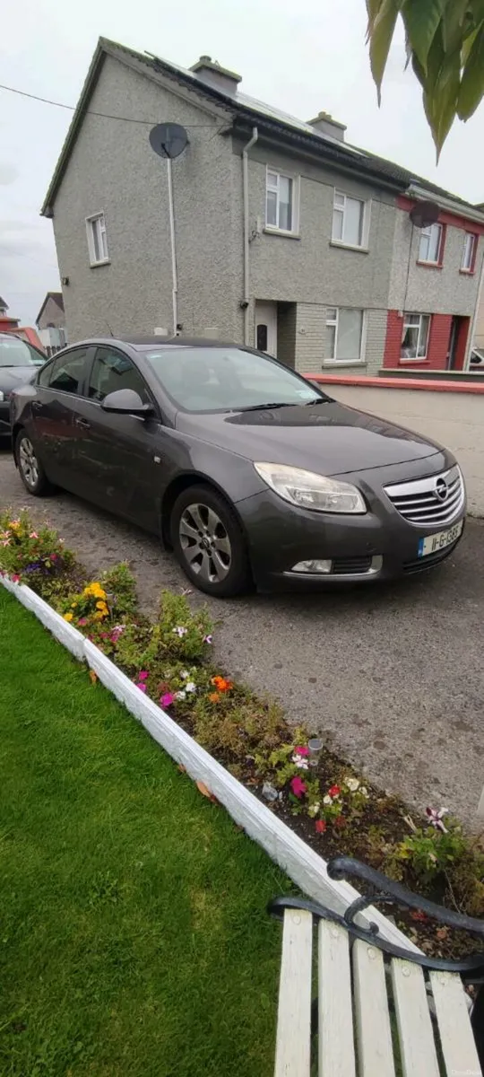 Opel insignia 2011 2.0l - Image 3