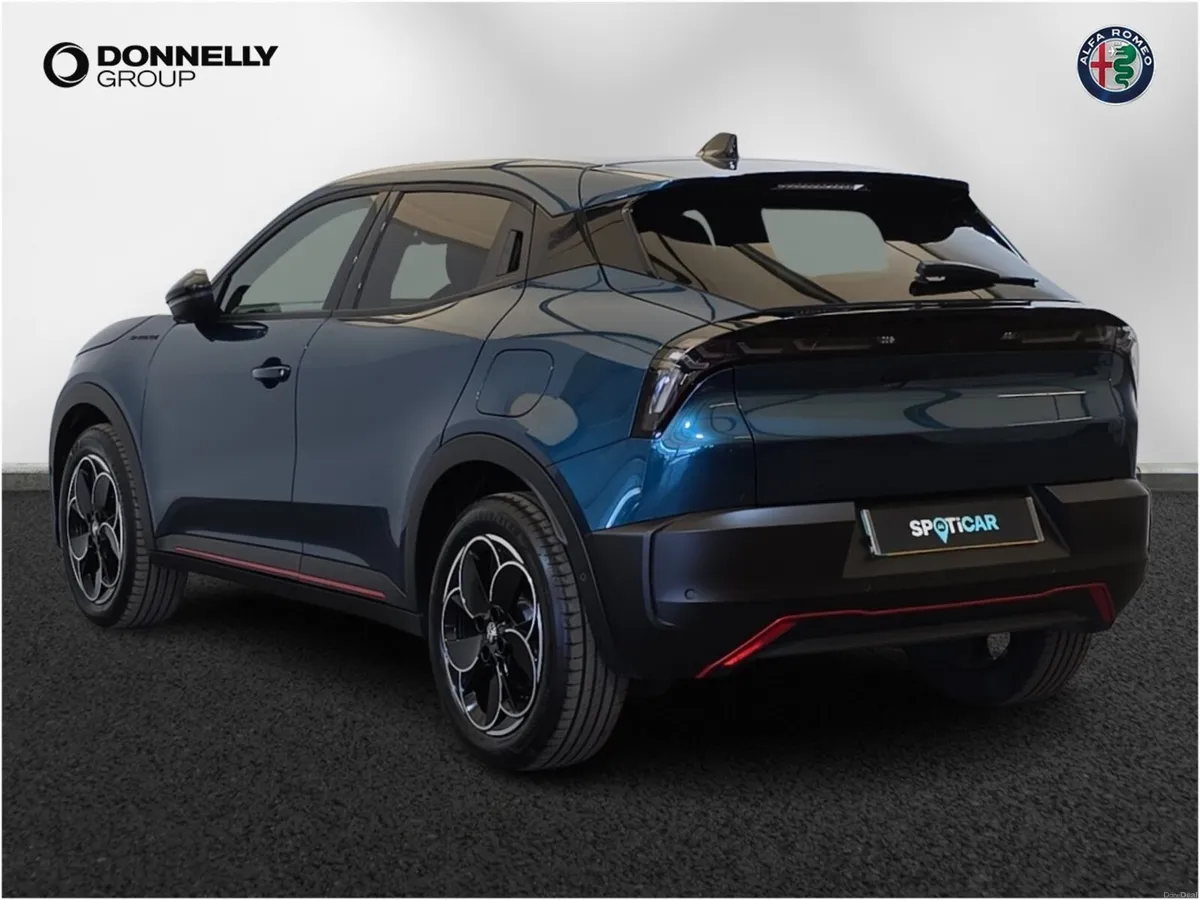 Alfa Romeo Junior Electric Hatchback Speciale - Image 2