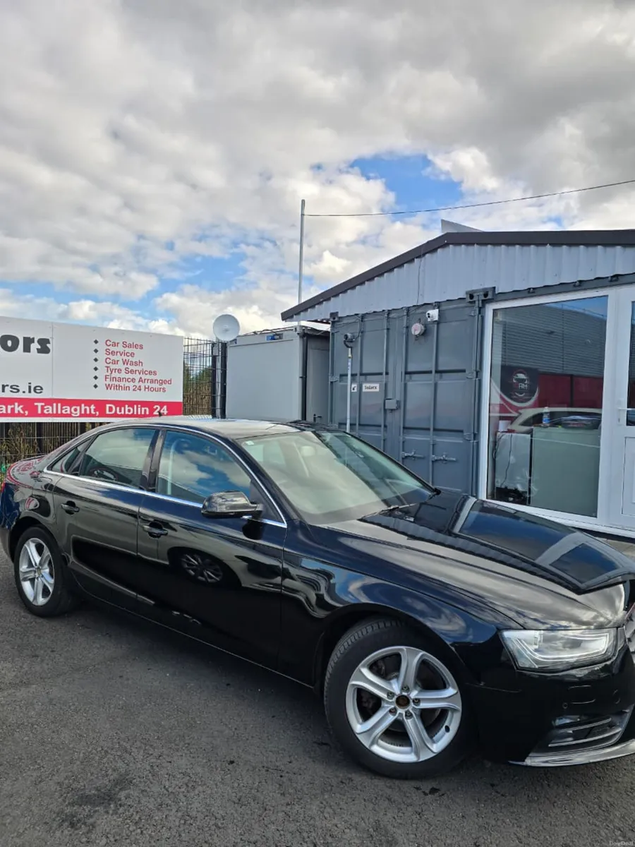 AUDI A4 2015 BLACK - Image 4