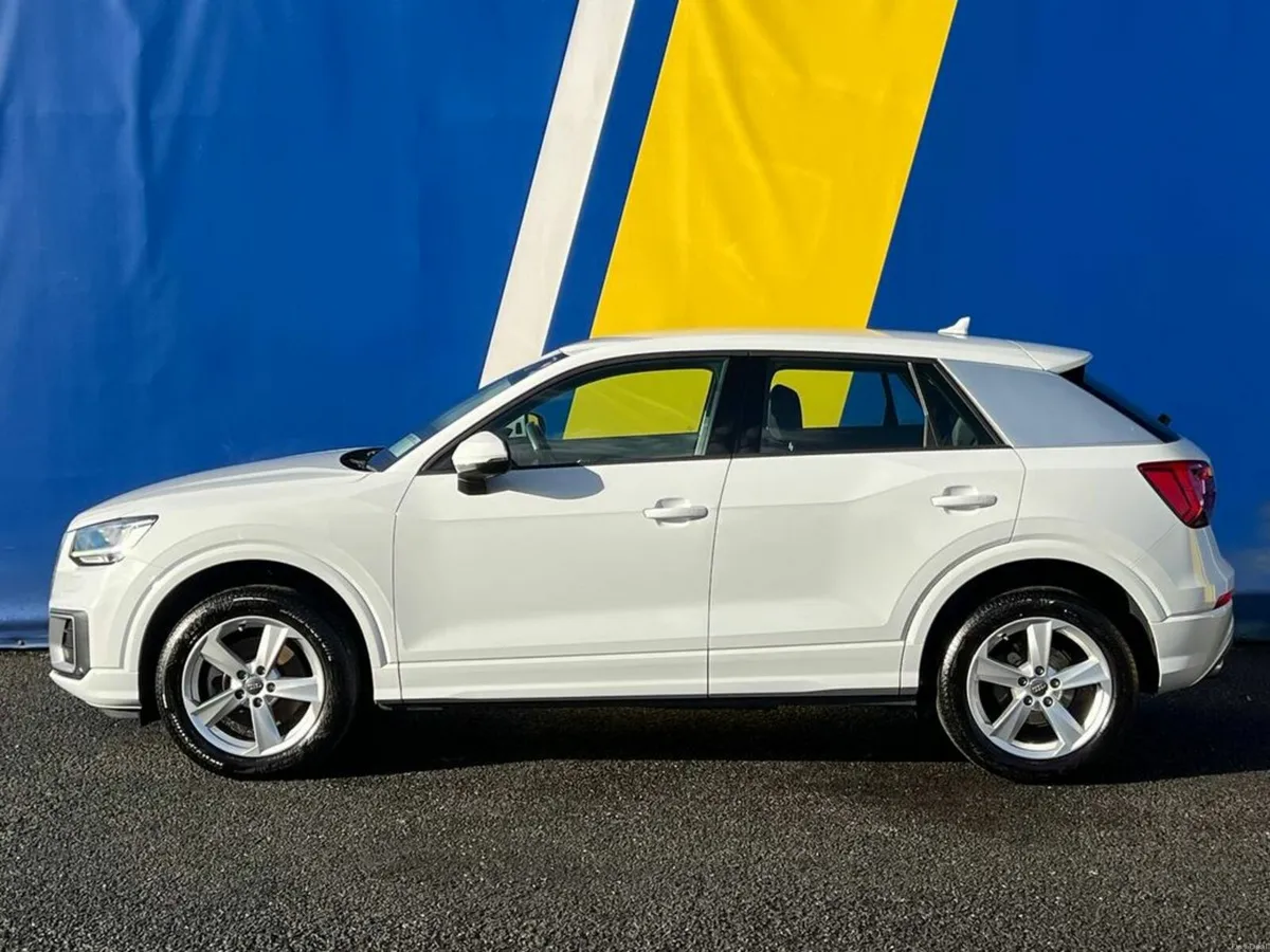 Audi Q2 SPORT 1.0 TFSI AUTO // AUDI DRIVE SELECT / - Image 3
