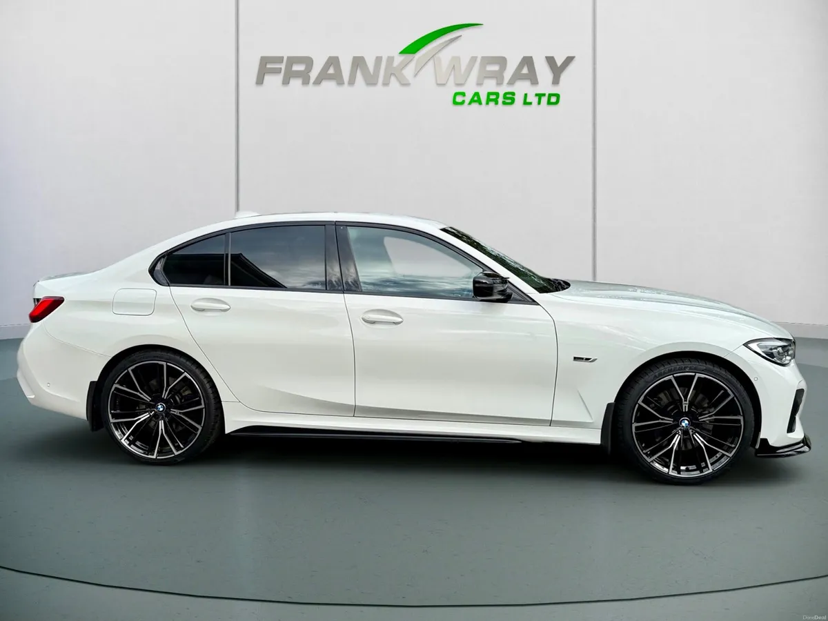 2022 BMW 330 E M-SPORT *BODY KIT*CAMERA*€170 TAX* - Image 4
