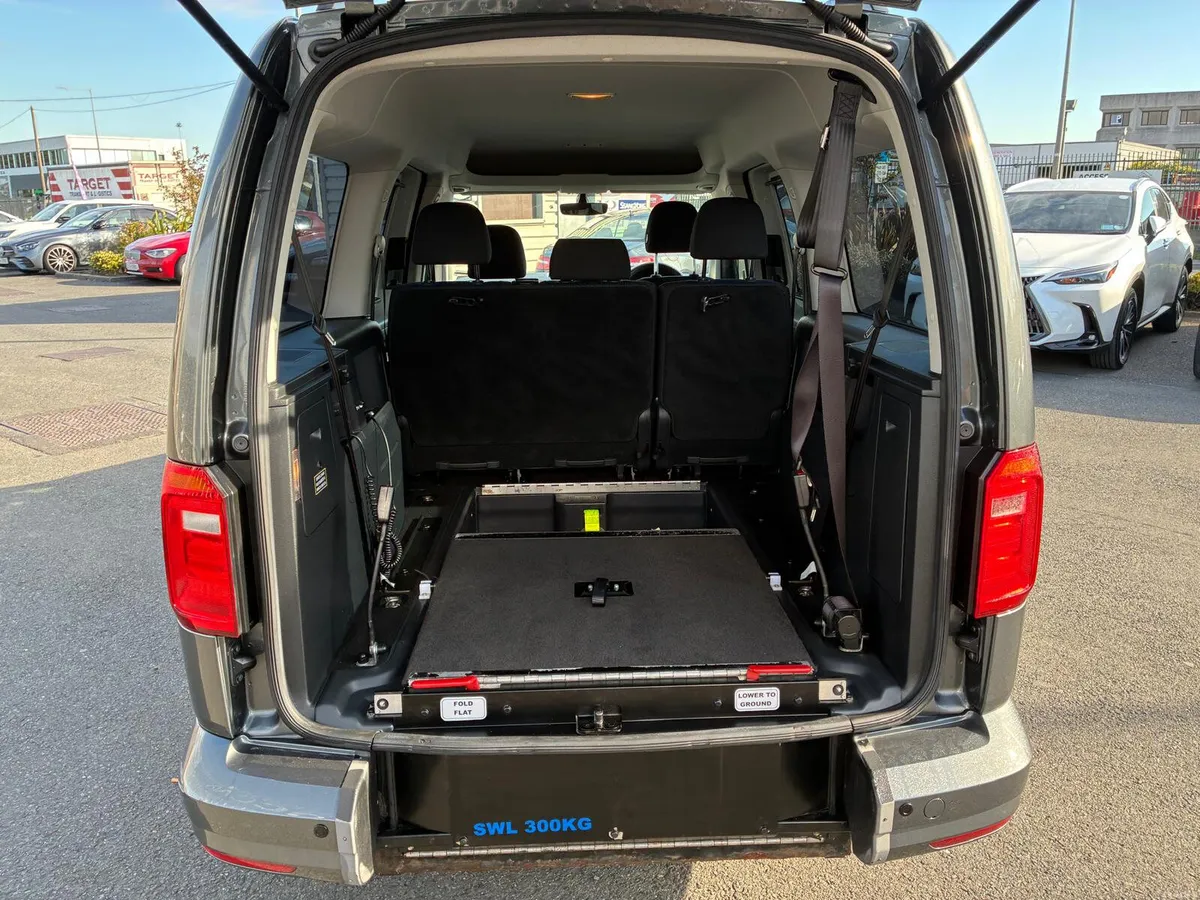 2020 Volkswagen Caddy Maxi Life Vista WAV - Image 3