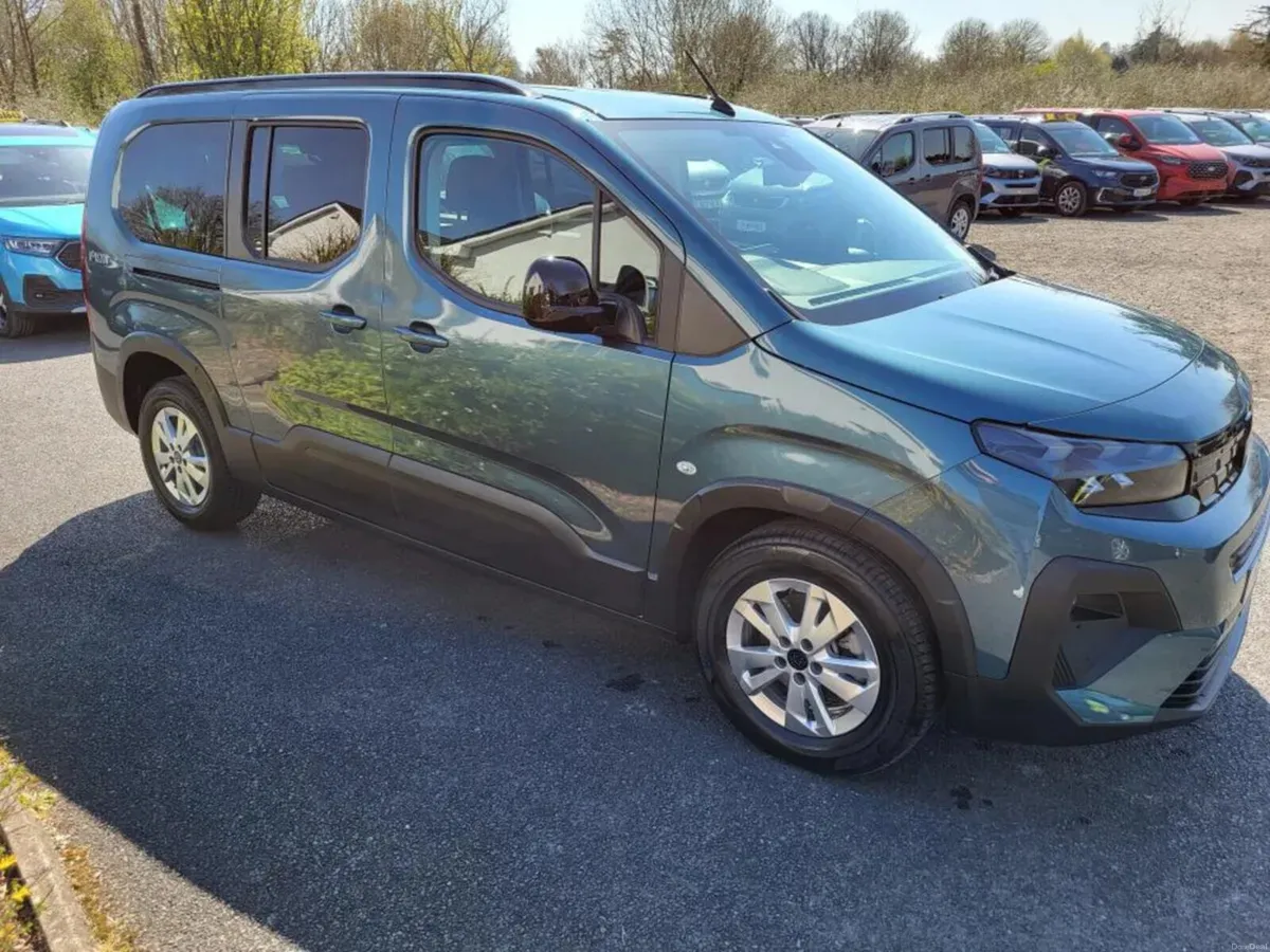 Wheelchair Car New Peugeot Rifter - Image 4