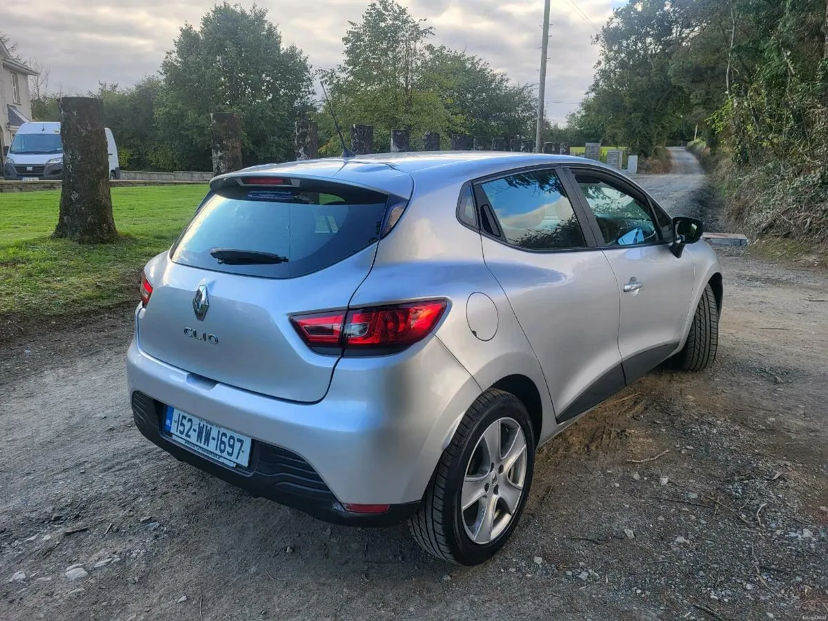 152 renault clio 1.1 petrol nct 06/27 - Image 4