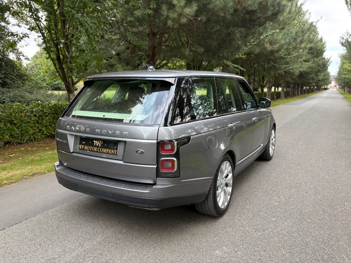 Land Rover Range Rover 2021 - Image 2
