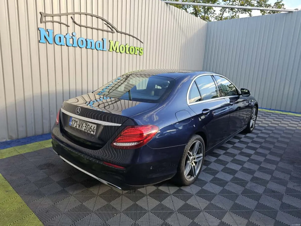 2017 Mercedes-Benz E-Class E220 AMG LINE AUTOMATIC - Image 3